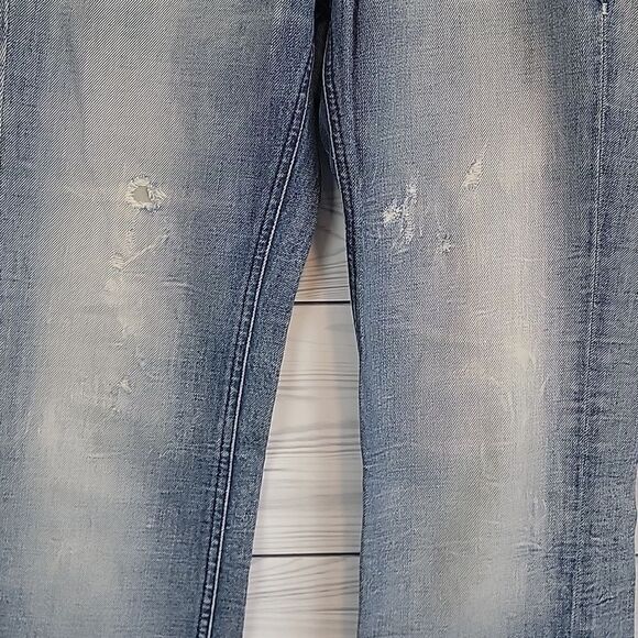 Diesel Doozy 0071J Jeans Blue Denim Distressed Size 28" X 32" - Picture 3 of 15